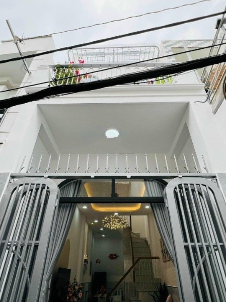 Bán căn nhà 2 tầng 35 m² tại Đường Tôn Đản, Phường 15, Quận 4, Hồ Chí Minh